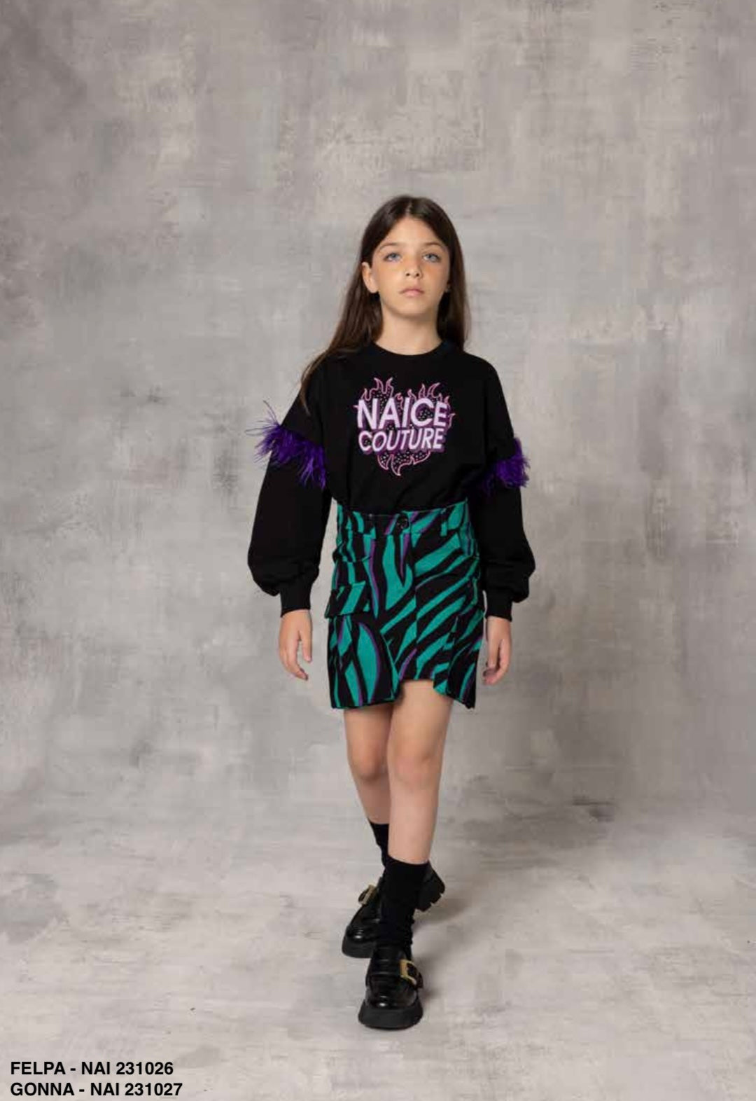 Felpa crop NAICE