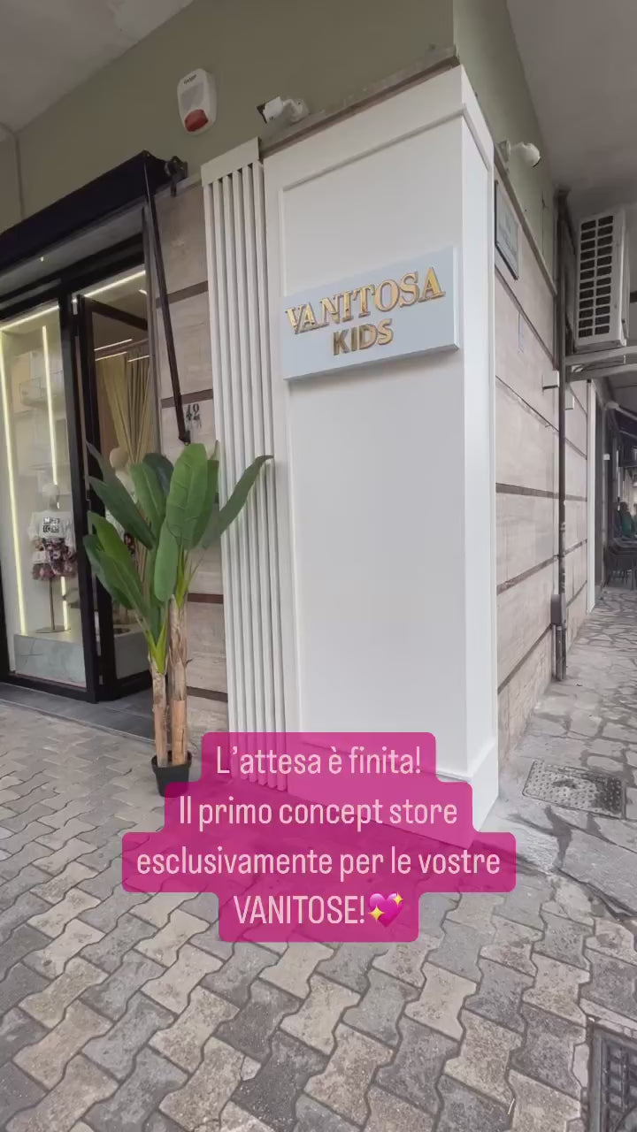 Carica il video: 